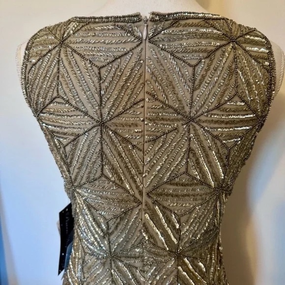 Stunning party dress - perfect for New Year's Eve or office party! NWT size 6. - Picture 6 of 10